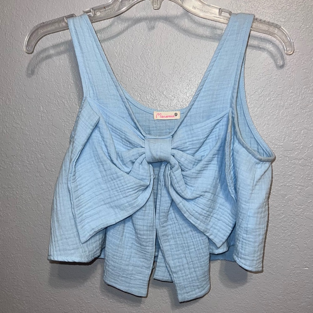 Crop top with a front bow tie